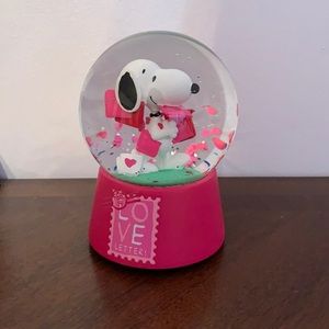 Snoopy Snowglobe